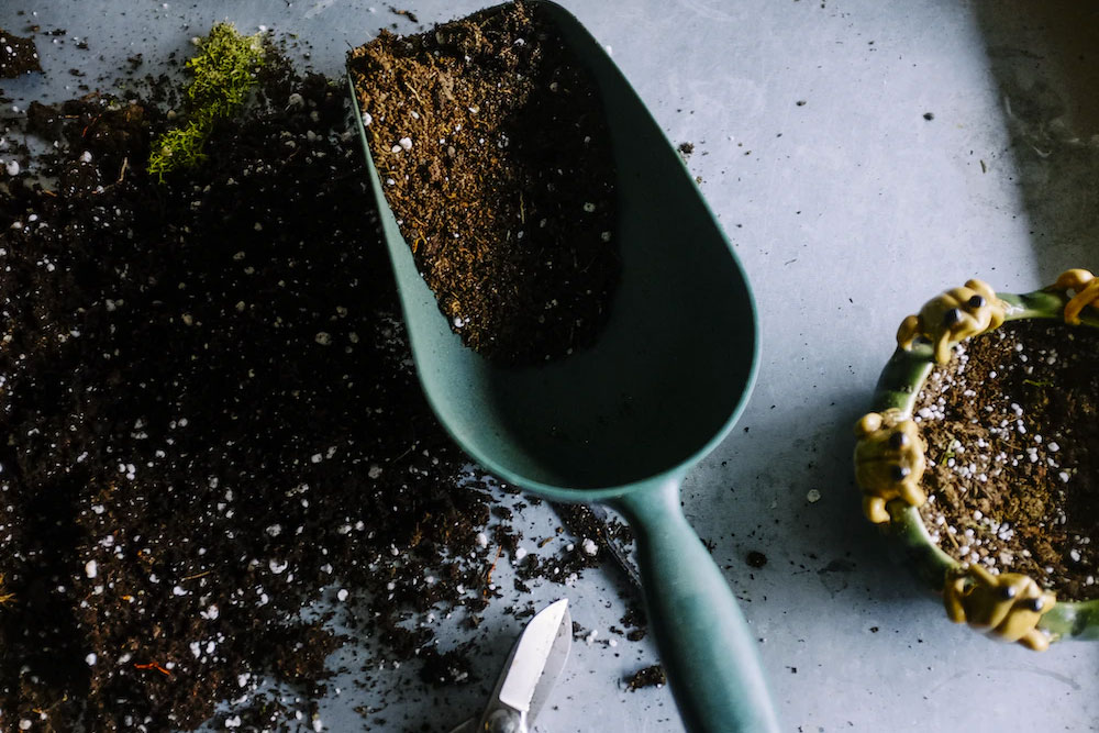 Selbstgemachter Kompost: Wertvolle Erde aus Küchen- und Gartenabfällen